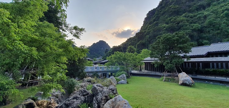 Villa Onsen Quang Hanh Resort