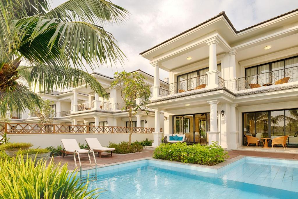 Villa 4 phòng ngủ Vinpearl Resort Golf Phú Quốc